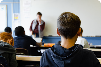 English language course classroom in Dubai with international students